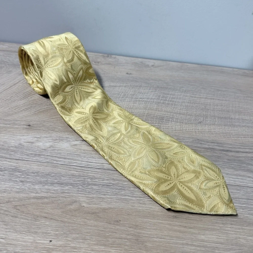 Ted Baker London Mens 100% Silk Tie Gold Floral Jacquard Hand Tailored USA